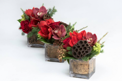 Crimson Trio  Modern Centrepiece  