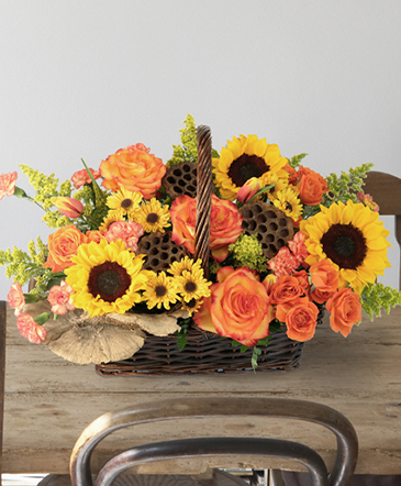 Crisp Autumn Morning Lifestyle Arrangement in Schertz, TX | KAREN'S HOUSE OF FLOWERS & CUSTOM CREATIONS