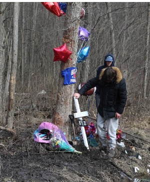 Cross - Street Memorial Site Marker 