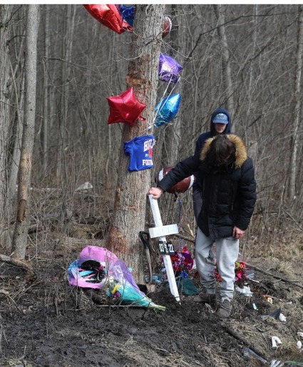 Cross - Street Memorial Site Marker 