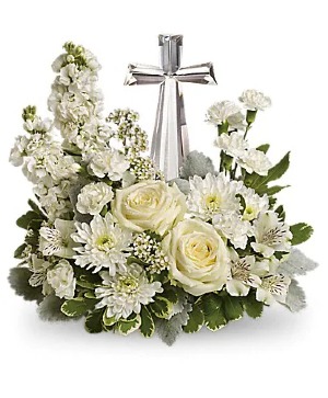 crystal cross arrangement whtie table centerpiece