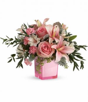 Cube - Fabulous Flora Arrangement