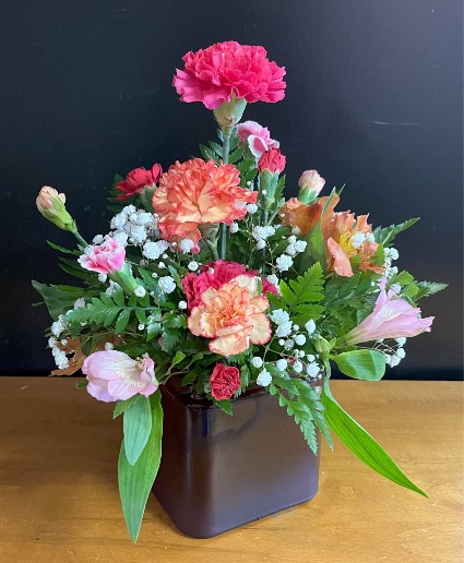 Cube of Grace Cube of cut flowers