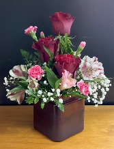 Cube of Love Cube of cut flowers