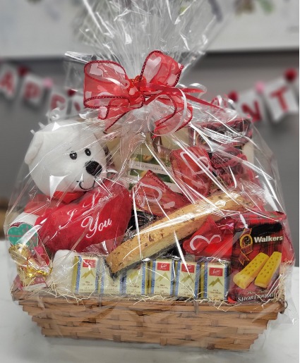 Cuddles   Valentines Basket