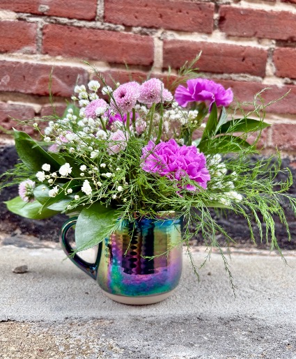 Cup of sunshine Seasonal mix in a mug