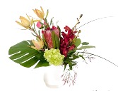 Cupid’s Arrow Tropical Arrangement 