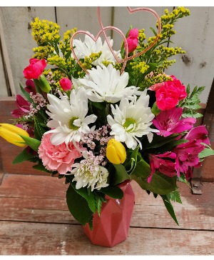Cupids Choice Vase Arrangement 
