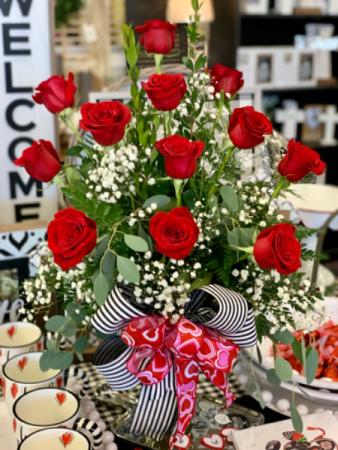 1 Dozen Long Stem Roses 1 Dozen long stem premium roses 