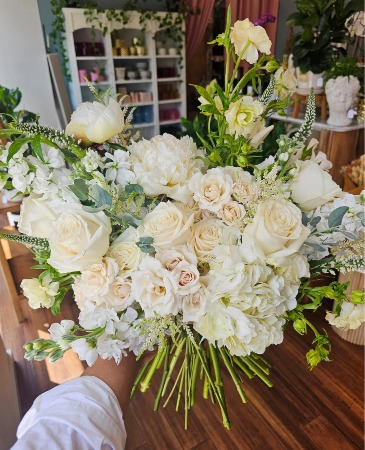 Custom Wrapped Bouquets  in Frederick, MD | Maryland Florals