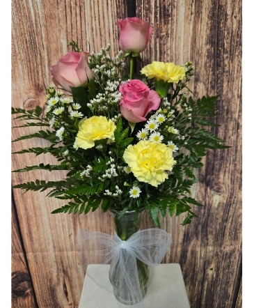 Cutie    NFS-BV7 Bud vase in Plattsburgh, NY | NELSON'S FLOWER SHOP