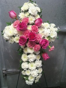 C 1 cross in pink & white