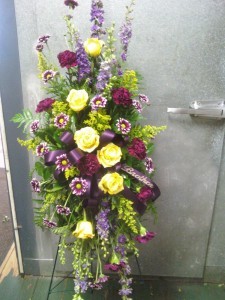 E 8 yellow rose mix