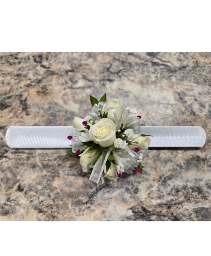 Dainty Splash of Pink Corsage