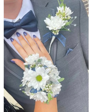 Daisy Wrist Corsage & Bout Set 