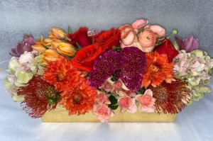 Dancing Dahlia long centerpiece 