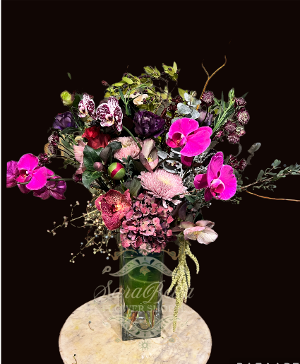 Dancing in the dark Flower Arrangement