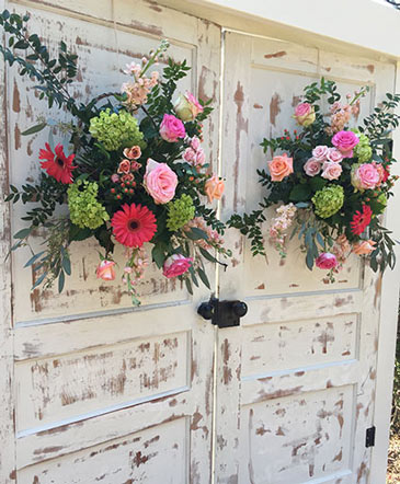 Decadent Darling Hanging Arrangement in Jacksonville, FL | GLADWELL'S FLORIST