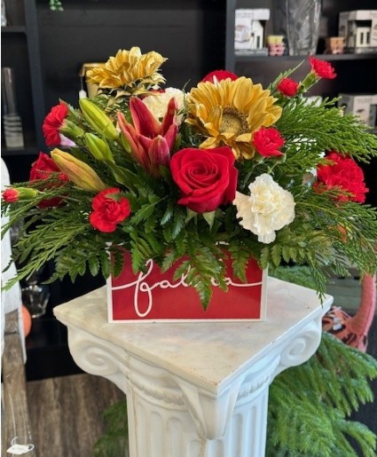 Deck the Halls Bouquet Christmas