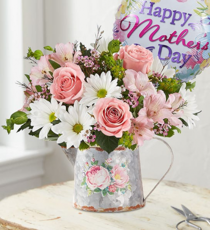DELIGHTFUL BOQUET WATERING CAN EVERYDAY