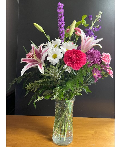Delightful Buds Vase of assorted blooms