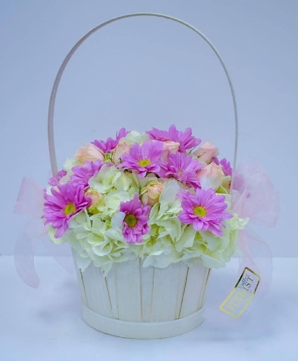 Delightful Daisies basket