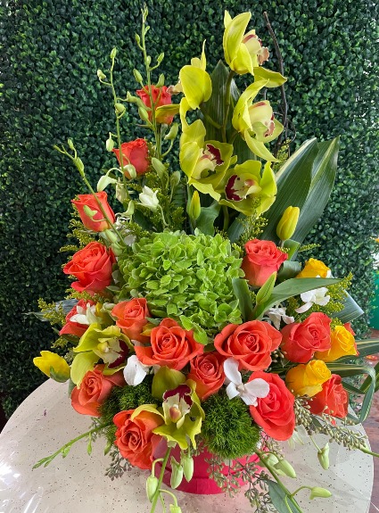 Delightful Tower of Flowers 