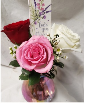 DELIGHTFULLY MOM...3 mixed roses in a (MD) iridescent small vase with seasonal filler (color of vase and roses may vary PRICE INCLUDES MOTHERS DAY PICK!)