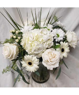 DELIGHTFULLY WHITE BOUQUET...(E) Seasonal all white flowers may vary depending on stock...but will be all white