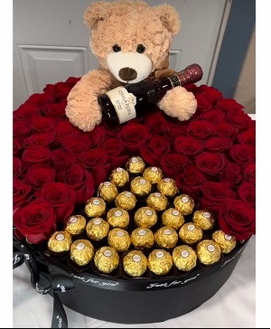DELUXE BOX ROSES TEDDY AND CHOCOLATES 