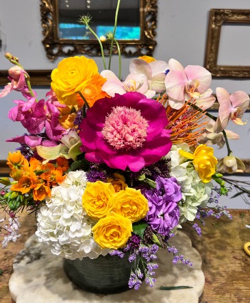 Deluxe Designer's Choice   in Orinda, CA | SaraBella flower shoppe