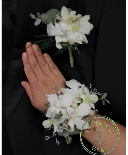 Dendrobium Orchid corsage & Boutoniere set 