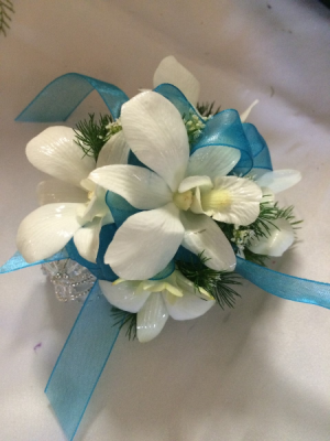 Dendrobium White Wrist Corsage