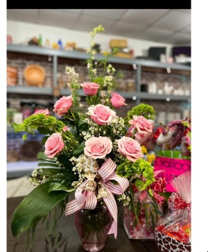 Designer Choice (rose color can be changed) Valentine’s Day 