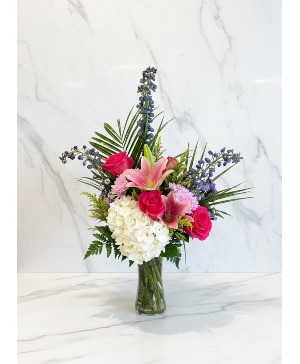 Designers Arrangement #052 Flower Arrangement