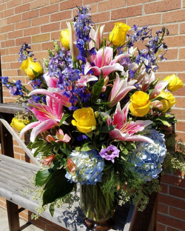 Designers Choice - Mix of Fresh Flowers Fresh Flower Mix