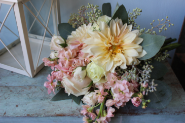 DIY Bride Bulk Flowers in New Castle, IN | WEILAND'S FLOWERS