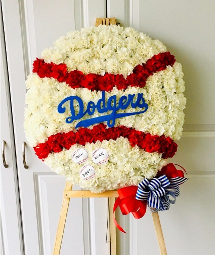 Dodger Baseball with 3 baseballs 