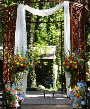 Don Hoels Cabin Ceremony Flowers 