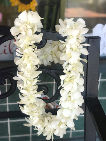 Double Orchid Lei- White Graduation 