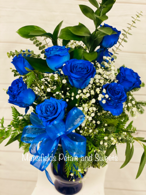 dozen blue roses  vase