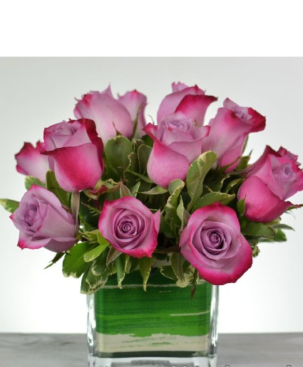 Dozen Lavender Roses Cube 