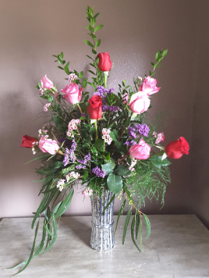 Kisses in the moonlight Vase arrangement 
