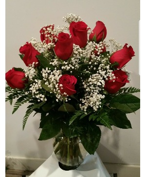 Dozen premium roses vase arrangement