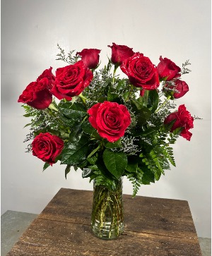 One Dozen Red Roses 