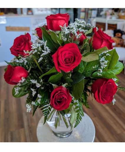 Dozen Red Roses Vase Arrangement