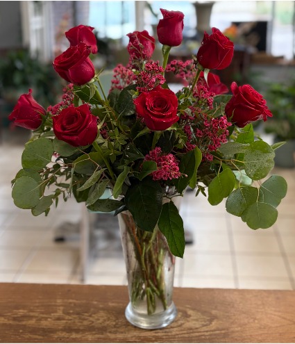 dozen rose arrangement roses