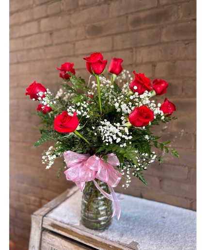 Dozen Roses Vase Arrangement