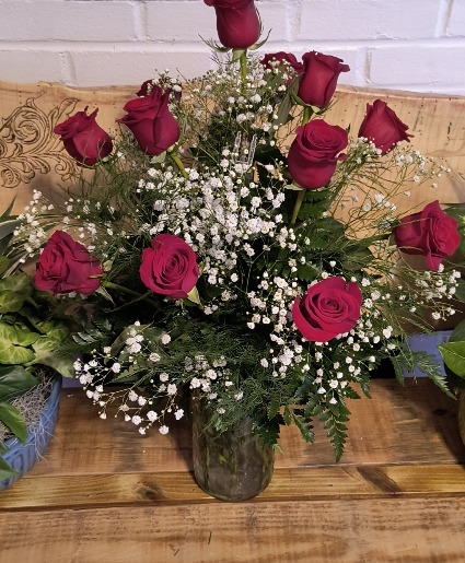 Dozen Roses Red 