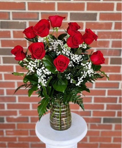 Dozen Roses with baby breath 